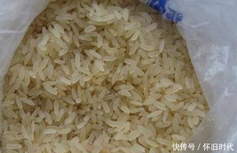 食物|真的不拿自己的身体当回事吗,这三种食物也在造假,常吃小心中毒