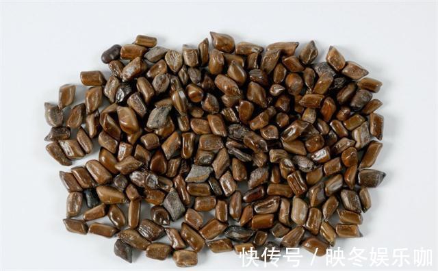 零嘴|67岁大爷，肝年龄只有40岁，常吃一“零嘴”，养肝护肝，值得借鉴