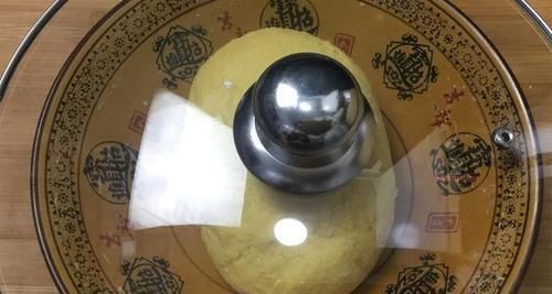 玉米面也能做开花馒头，松软香甜，比面包还好吃，看完就能会