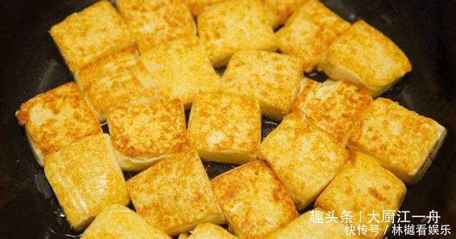 难怪|葱煎豆腐,先炒葱,还是先煎豆腐大厨都不对,难怪豆腐不入味