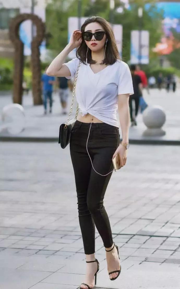 短裤|高跟鞋魅力时尚,搭配短裤出街更有味道