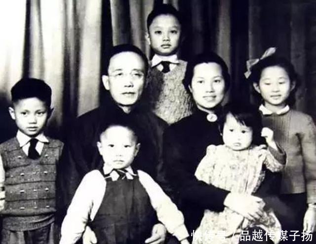 最终|郭沫若去世后,妻子于立群整理遗物时发现这件丑事,最终选择自杀