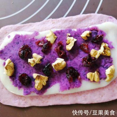 黄油|秒杀网红店的麻薯核桃软欧包，做法原来这么简单