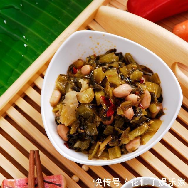 辣椒油|美食推荐豉椒蒸土豆排骨，麻婆虾仁，茄汁大虾，烧椒扣肉等