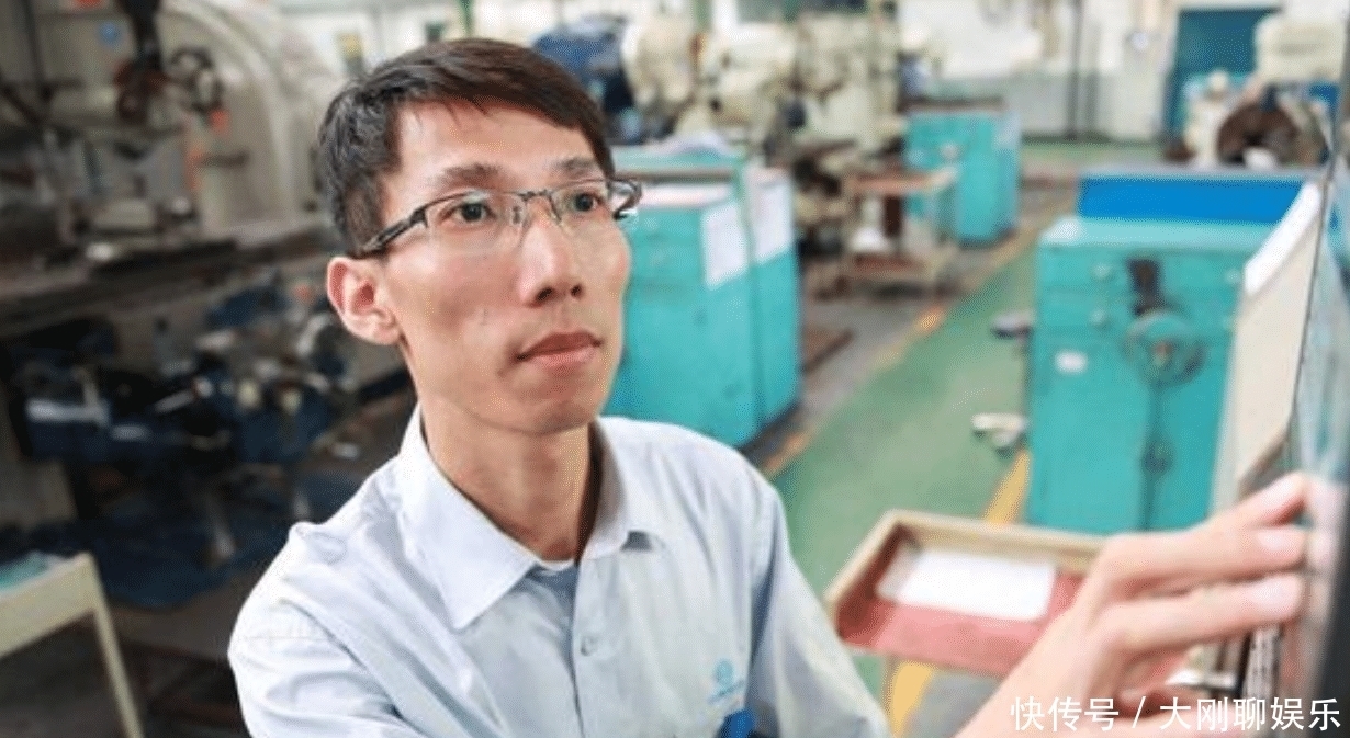 工匠|中国大国工匠,拒绝外企月薪90万,只想留在中国为国争光