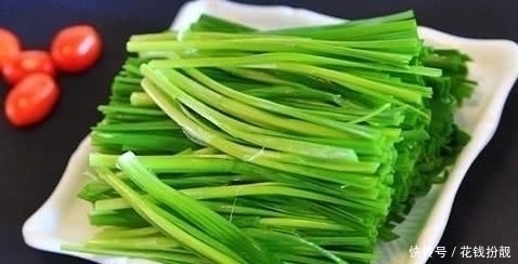 韭菜|天然的“减肥药”,白开水里撒一把,赘肉和大肚腩全赶跑