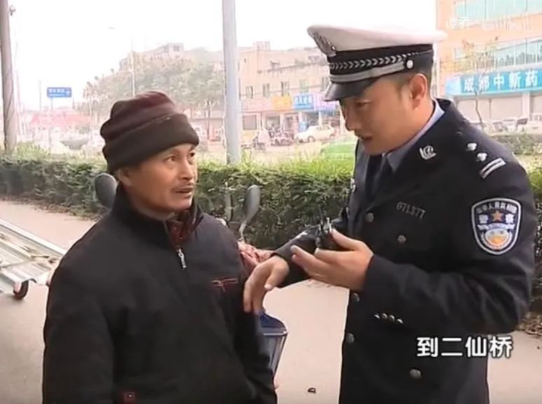 大爷|《谭谈交通》停播三年后，谭警官归来！