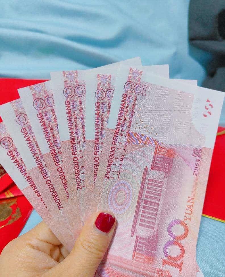 大红包|初二大舅哥给我娃5000压岁钱，他家2个娃怎么给？网友的回答亮了