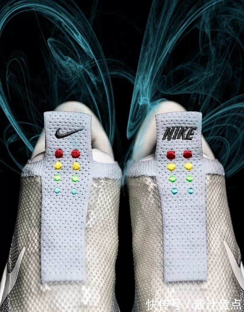 开箱 最强球鞋!六千的“平民 Air Mag” 开箱 + 上脚!