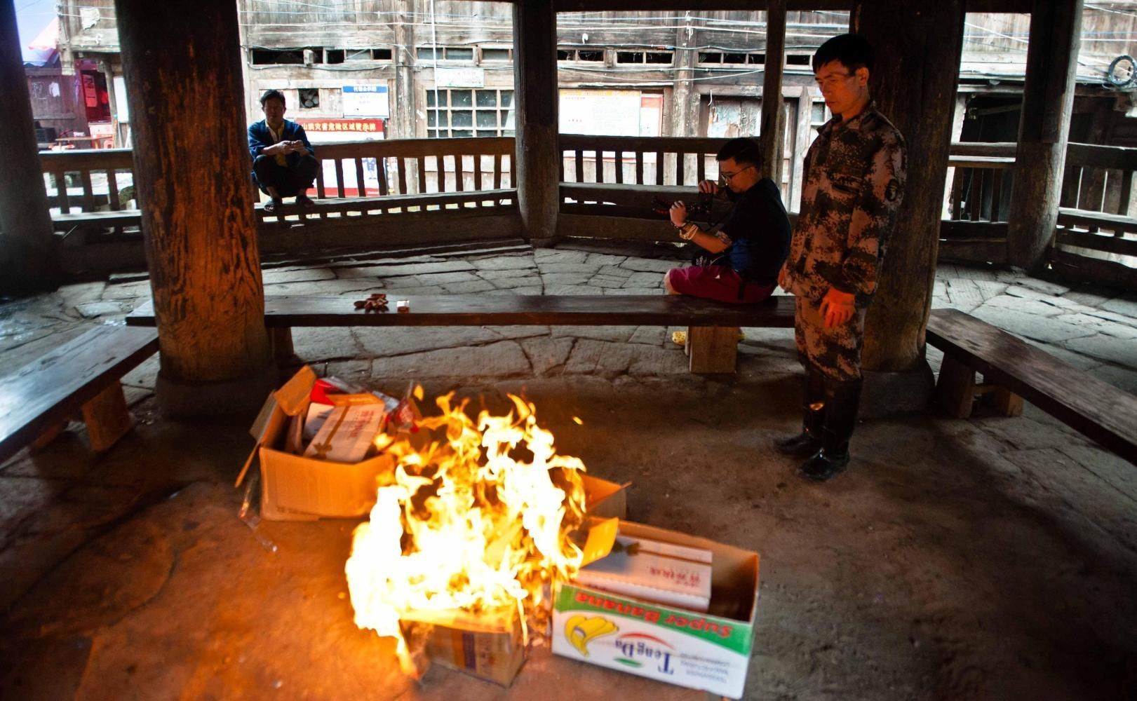 只有语言没有文字的民族，住在深山中，你想去这个千年古寨看看吗