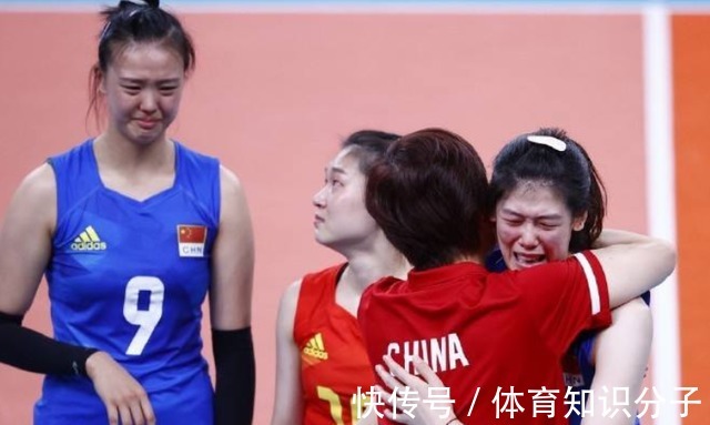 郎平指导|中国女排迎来退役潮:11名国手告别!昔日队长接替郎平,人心所向
