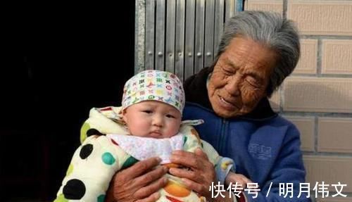 婴幼儿|孩子啥时候可以开始吃盐?是否越晚越好?儿科医生:家长都做错了