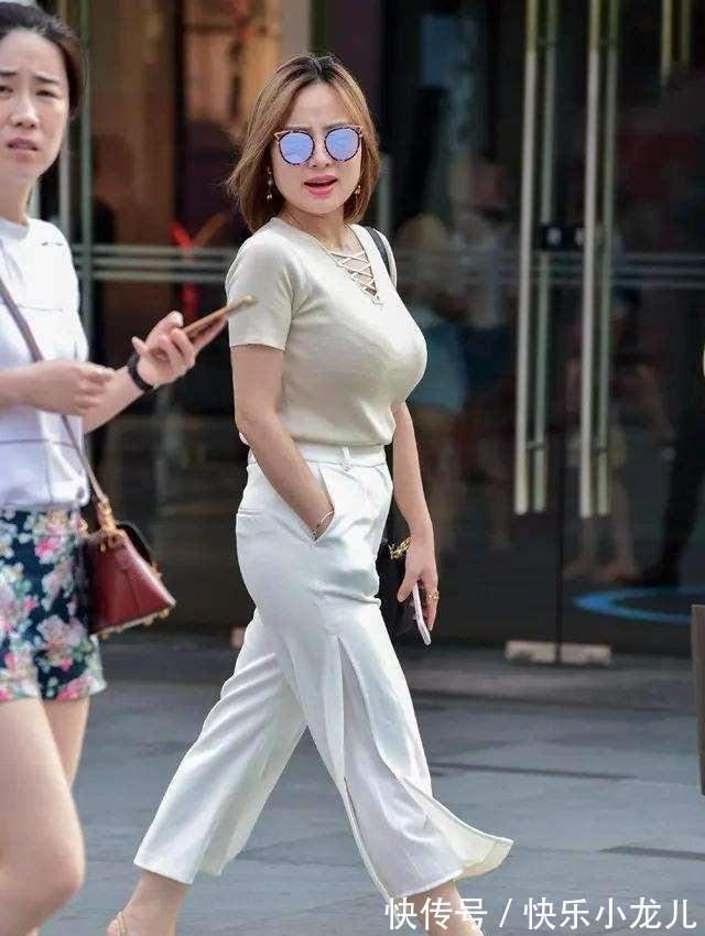 气质 好看洋气的打底裤穿着增添简约的美感,气质女生都喜欢,清新靓丽