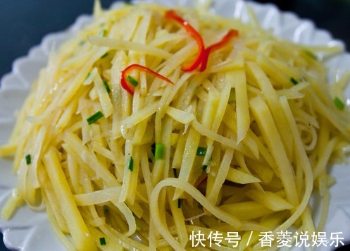 无法自拔|提醒炒土豆不能放此菜,吃了没营养还会生病,你却爱到无法自拔