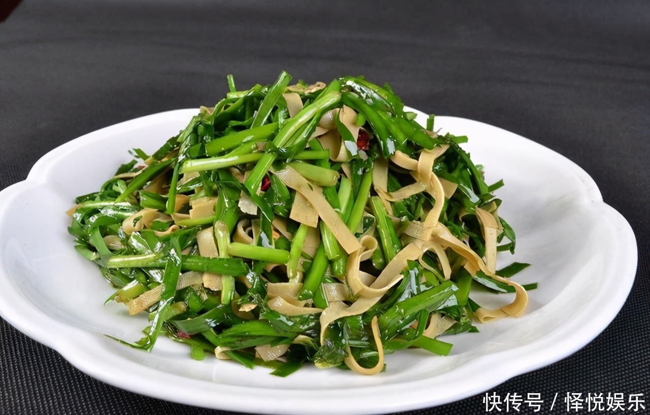 每天晚上坚持吃三种美食,补血益气,降压减脂,好吃也不贵!