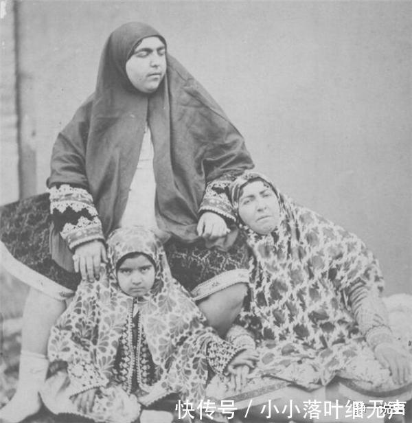 波斯“第一美女”肌肉结实,体毛浓厚,追求者为博她笑大打出手