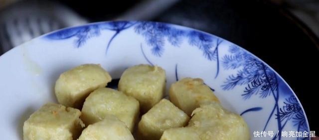 大厨教你这样做红烧豆腐，咸香适口，超级下饭，全家都喜欢！