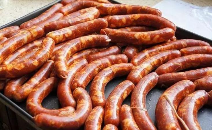 灌香肠的配方告诉你,爱吃的人快收藏,味道好没腥味,醇厚浓郁