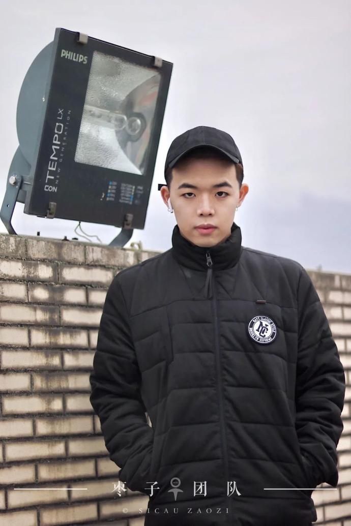  佳歌手|钟治彬：盛放在舞台上的玫瑰少年