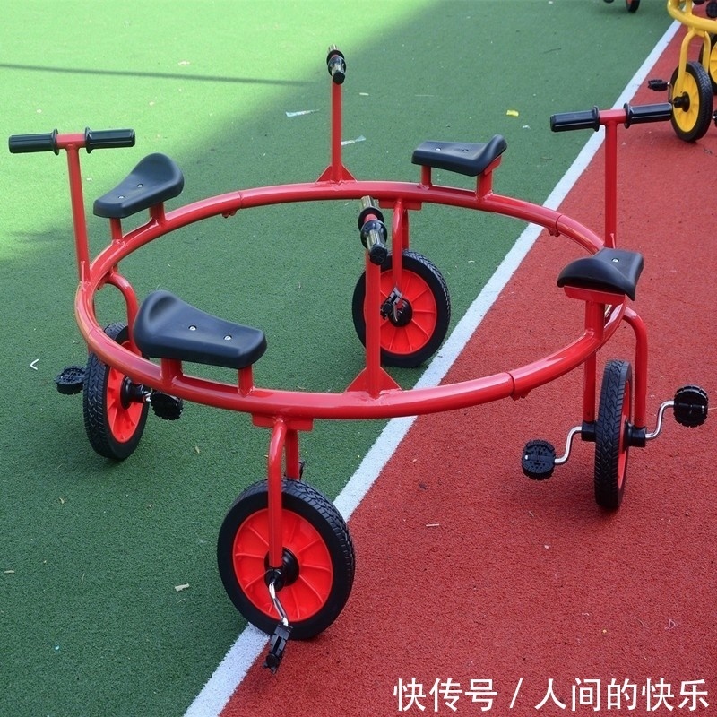 |搞笑GIF趣图：四胞胎的快乐