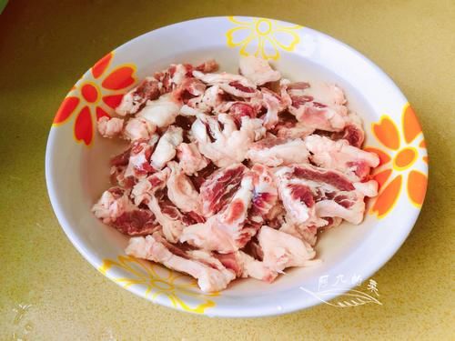 家人|降温了,这样煮一锅给家人吃,汤鲜味美营养高,越吃越香还不上火