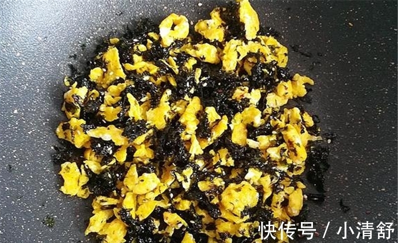 搅拌均匀|孩子经常吃的零食，和鸡蛋一起炒，香味独特，孩子吃得很开心