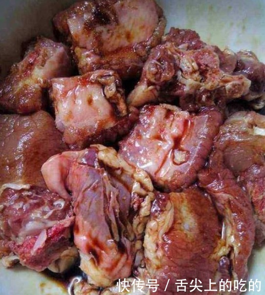 卤肉时,香料不是越多越好,学会搭配,卤肉又香又入味,越卤越香