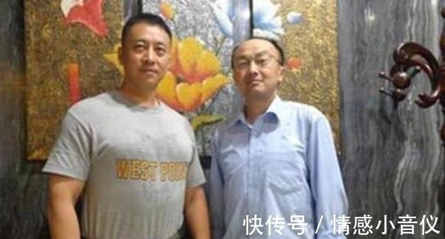 巴菲特|中国保镖李旭,徒手打倒30个壮汉,一个小时高达28万人民币