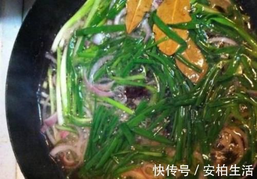 天冷吃饺子,这样调饺子馅才叫香,饱满又多汁,怎么煮都不破皮!