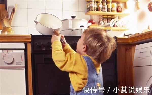 常识|孩子烫出水泡,要不要刺破烫伤高发期,基本急救常识要知道