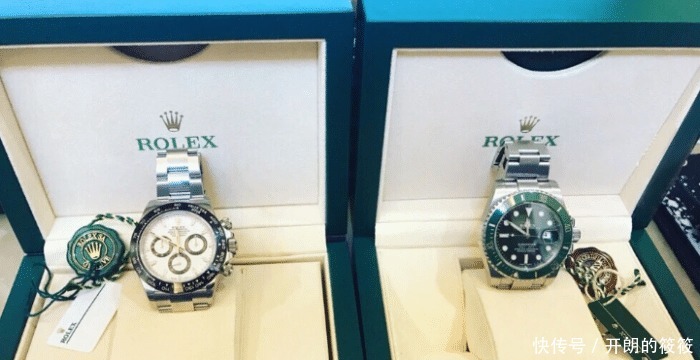 表盘|手里有一万块,我是选绿水鬼还是熊猫迪好