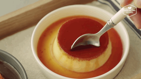  QQ弹弹，软软嫩嫩，无需烤箱，教你轻松复刻焦糖布丁