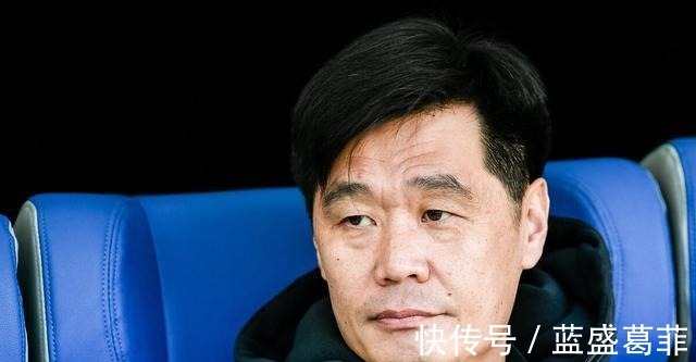 中超|李霄鹏给国足谋福利,恒大全华班在中超是啥水平,泰山该如何引援!