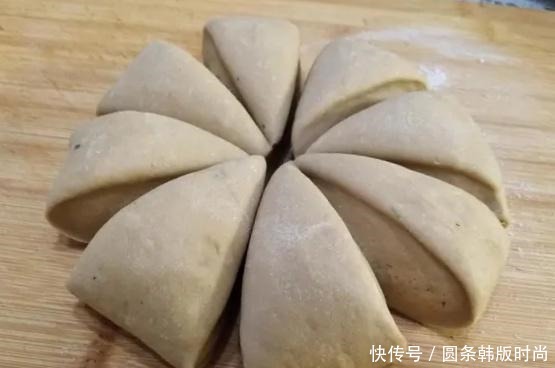 枣泥馒头新做法,香甜松软,我有小妙招,吃到嘴里全是枣味!