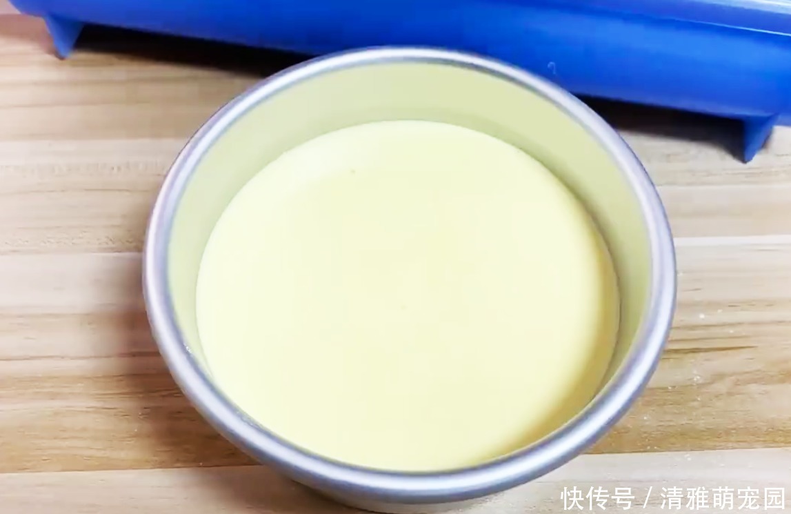  新鲜|蛋糕换一种新鲜做法，不用烤箱也能做出松软细腻的蛋糕