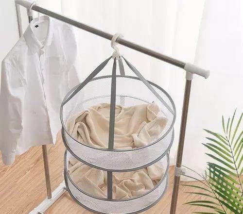 洗衣服直接倒洗衣液错，告诉你正确做法，洗完比新衣服还新