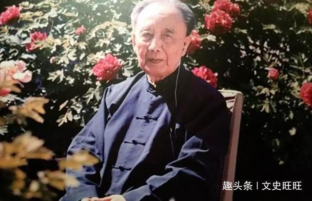 明定陵&郭沫若滥情、盗墓,也并非科学家,为何能当中科院首任院长