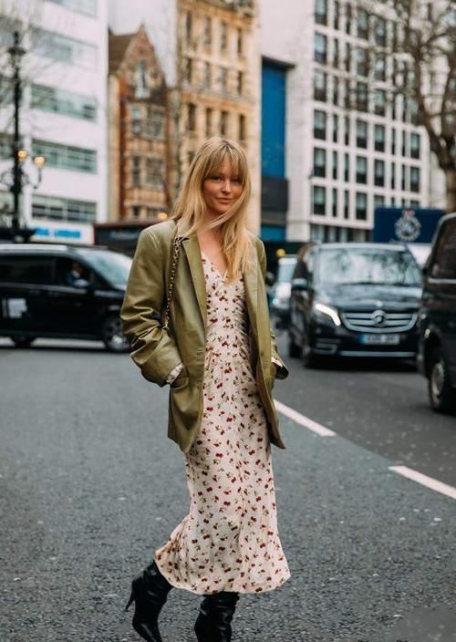 ?想要把“大衣”穿的时尚又高级？还得靠“靴子”，时髦显气场