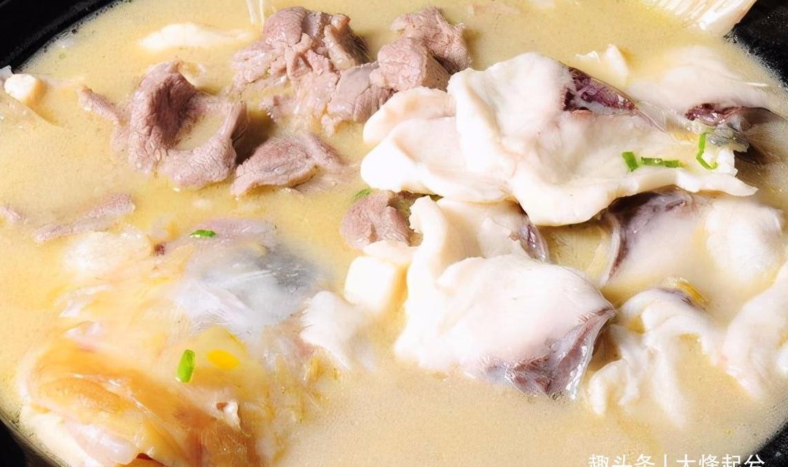 把羊肉|传统名菜鱼羊鲜,冬季进补必备,汤鲜肉嫩,味道妙不可言