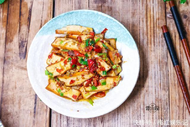 食材|这食材孩子要常吃,花不几个钱,能补充钙质,促进骨骼发育!