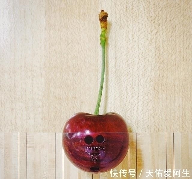 图片@艺术家将两张不同的图片拼接后,奇迹就这样发生了