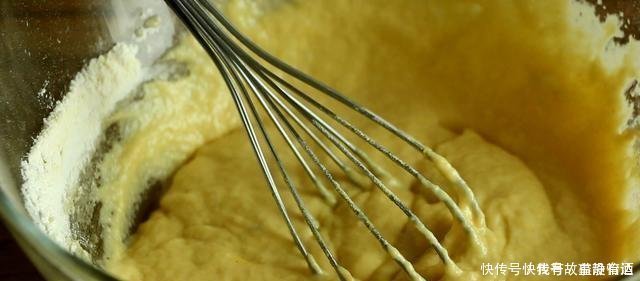 做蛋糕放酵母那是你把蛋糕和发糕弄混了,看到这些就全明白了!