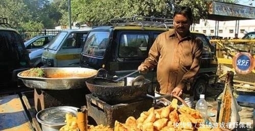 印度|中国葬礼上才出现的食物,在印度成了街边美味被疯抢,国人:真不敢买!