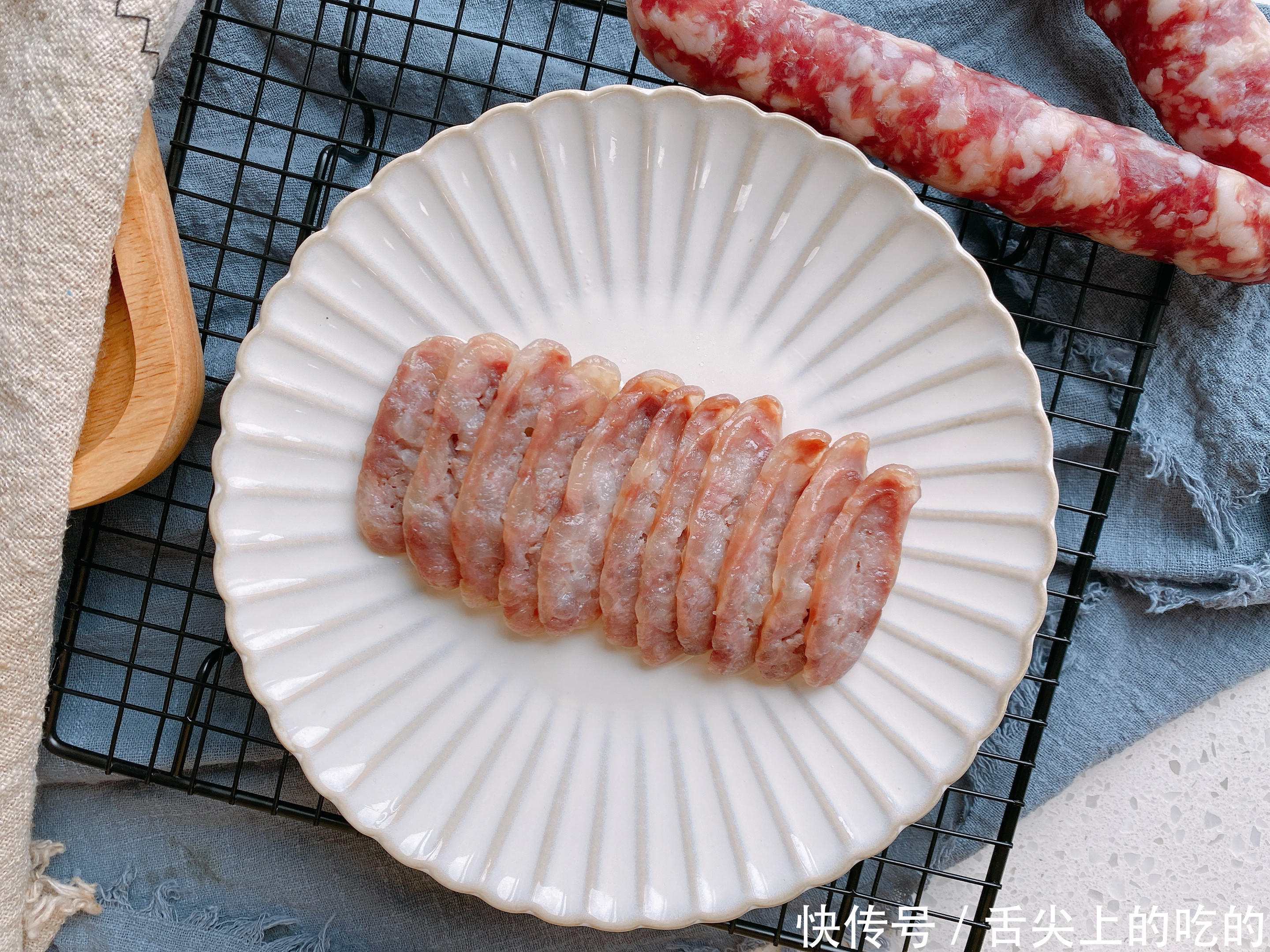 做法|要灌香肠的收藏,几十年的配方,做法配方详细讲解,香肠鲜香入味