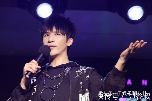 王一博将告别《天天向上》无主持人证成硬伤，粉丝发文表不舍