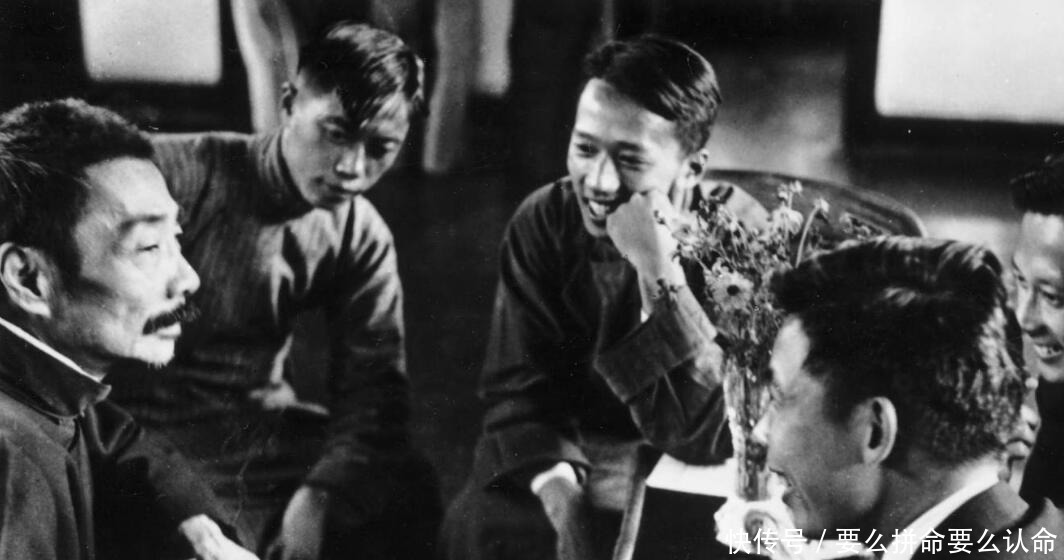 就是这个中国人,拒绝诺贝尔奖提名,逝世后,抬棺人身份不一般!