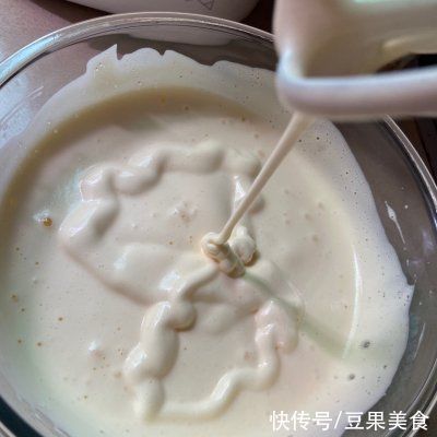 好吃到流泪的养生古早红枣坚果蛋糕,连吃三天都不够