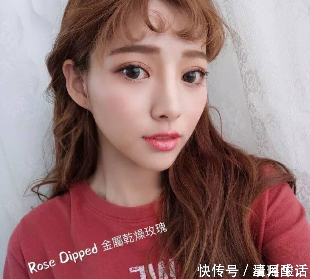 潮色|过年染什么颜色显得有气质又白净呢?头顶有点高该怎么设计发型?