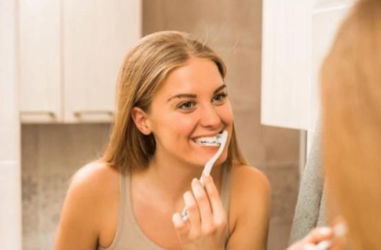 上起床后出现5种情况,或在警告你肝脏早已“伤痕累累”