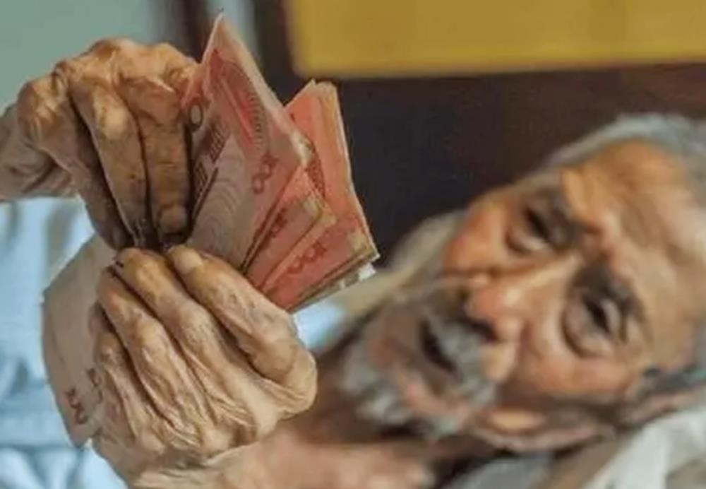 人财两空|人到晚年，要把自己的“存款”都告诉子女吗？聪明的父母这么选择